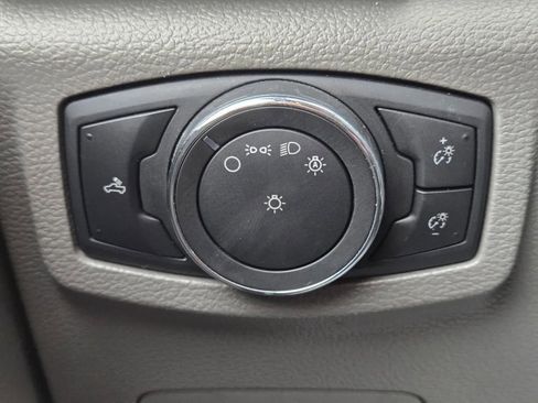 Used 2018 Ford F250 XL w/ Power Equipment Group image 14