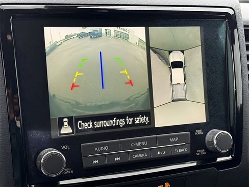 Used 2022 Nissan Frontier PRO-4X image 14