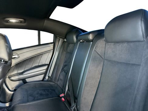Used 2019 Dodge Charger Scat Pack w/ Plus Group RWD image 11