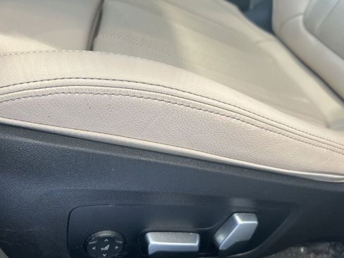 Used 2023 BMW 330e xDrive w/ M Sport Package image 6