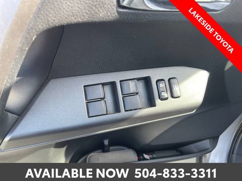 Used 2018 Toyota RAV4 XLE w/ Plus Extra Value Package FWD image 24