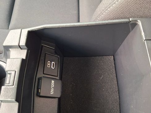 Used 2023 Toyota Corolla LE FWD image 20