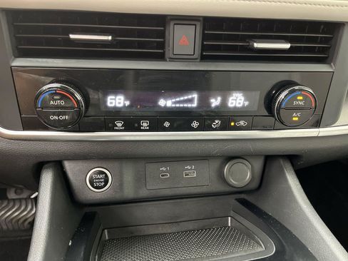Used 2023 Nissan Rogue SV AWD/4WD image 20