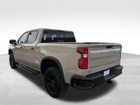 Used 2022 Chevrolet Silverado 1500 ZR2 w/ Technology Package image 11