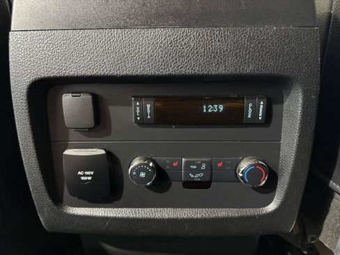 Used 2017 Ford Expedition Limited w/ Equipment Group 301A AWD/4WD image 30