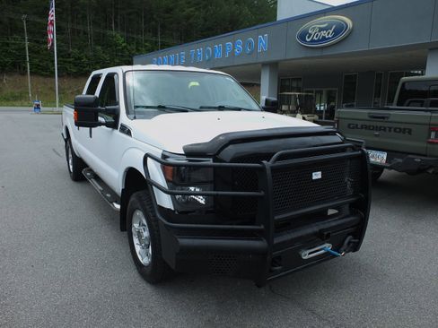 Used 2016 Ford F250 XLT AWD/4WD image 1