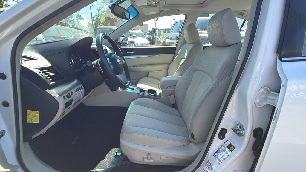 Used 2011 Subaru Legacy 2.5i Premium AWD/4WD image 31