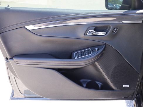 Used 2019 Chevrolet Impala Premier FWD image 12