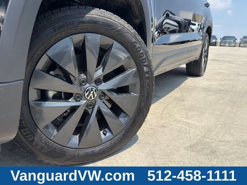 Used 2024 Volkswagen Taos S w/ MDO Package FWD image 3