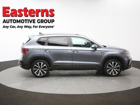 Used 2024 Volkswagen Taos SE FWD image 43