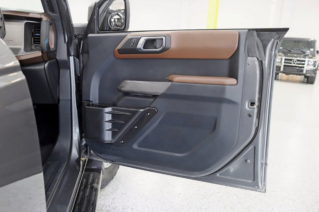 Used 2021 Ford Bronco Outer Banks w/ Sasquatch Package AWD/4WD image 31