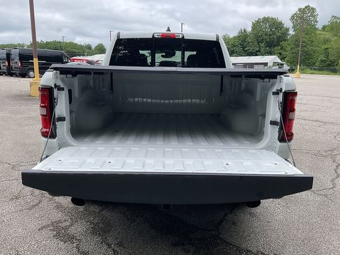 Used 2025 RAM 1500 Big Horn AWD/4WD image 13