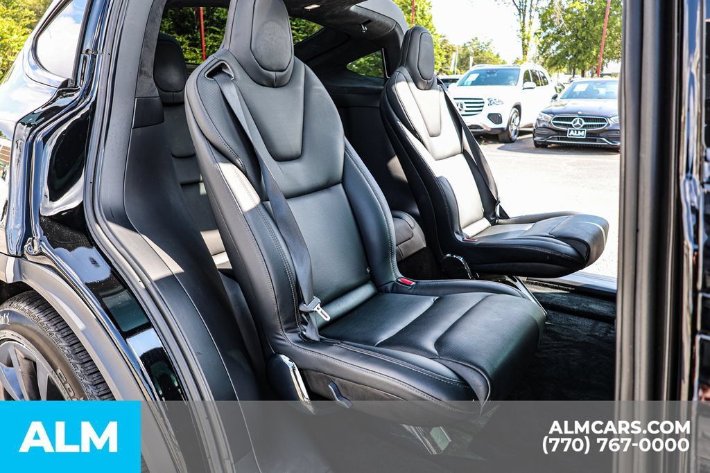 Used 2023 Tesla Model X AWD/4WD image 27