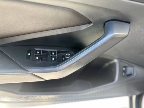 Used 2023 Volkswagen Jetta Sport image 27