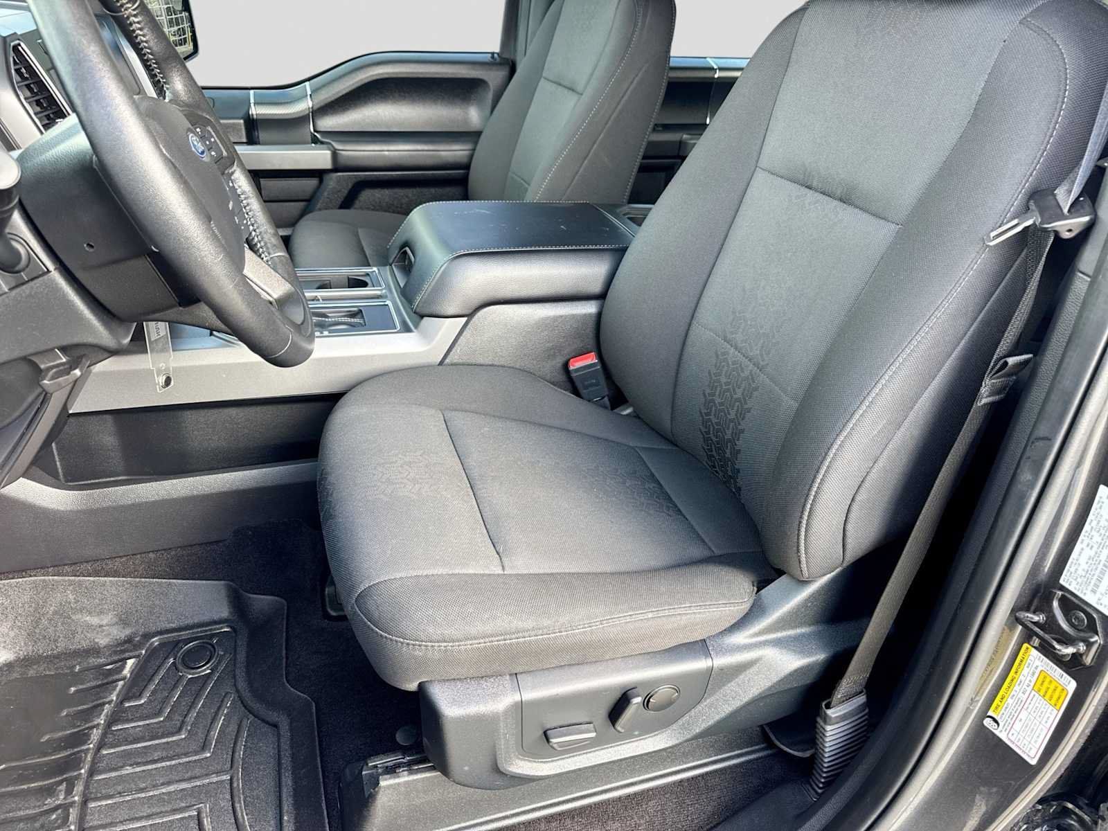 Used 2020 Ford F150 XLT w/ Equipment Group 302A Luxury AWD/4WD image 15