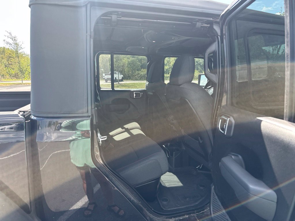 New 2026 Jeep Gladiator Rubicon w/ Steel Power Dome Hood Package AWD/4WD image 19