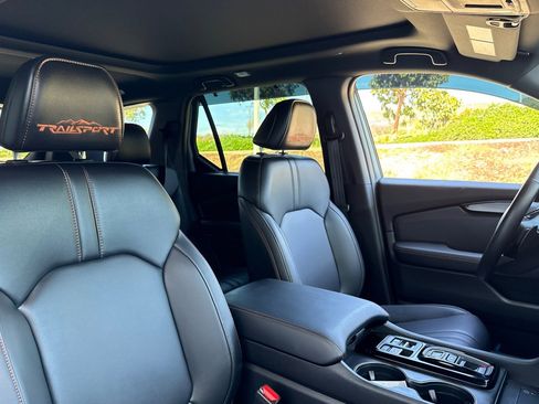 Certified 2023 Honda Pilot TrailSport image 30