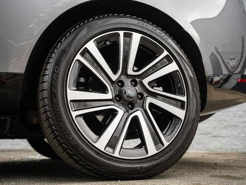 Used 2023 Land Rover Range Rover SE image 19