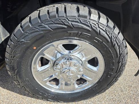 Used 2019 RAM 2500 Big Horn image 9