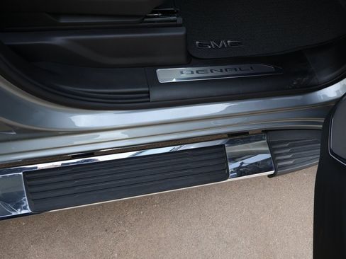 Certified 2024 GMC Sierra 1500 Denali image 12