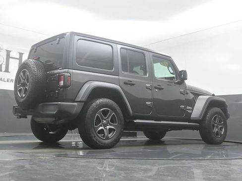 Used 2018 Jeep Wrangler Unlimited Sport S AWD/4WD image 32