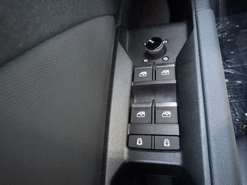 Used 2023 Audi Q4 e-tron Prestige w/ Black Optic Package image 30