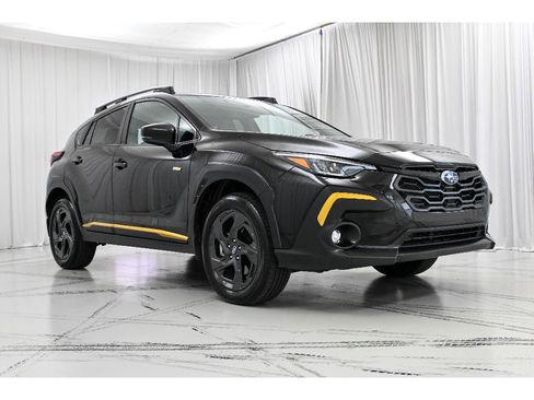 Used 2025 Subaru Crosstrek 2.5i Sport w/ Crosstrek Mirror Package image 2