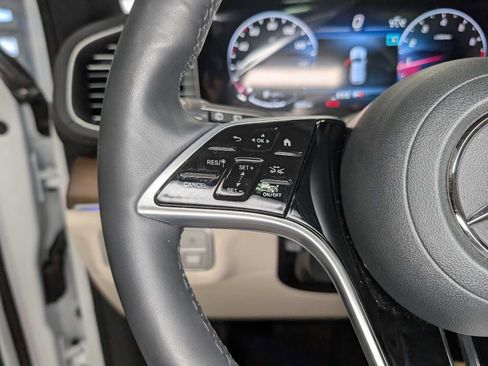 Certified 2026 Mercedes-Benz GLE 580 4MATIC image 33
