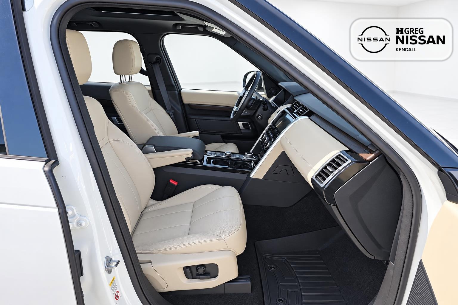 Used 2020 Land Rover Discovery HSE AWD/4WD image 8