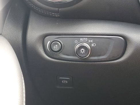 Certified 2023 Chevrolet Blazer LT w/ Convenience Package image 19