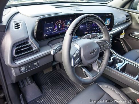 New 2026 Chevrolet Traverse LT w/ Enhanced Driving Package image 11