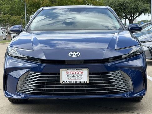 New 2026 Toyota Camry XLE FWD image 8