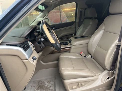 Used 2019 GMC Yukon SLT w/ Premium Edition image 25