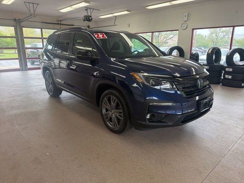Used 2022 Honda Pilot Sport image 1