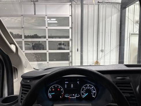 Used 2025 Ford Transit 250 Low Roof w/ Exterior Upgrade Package RWD image 7
