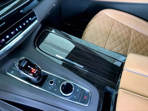 Used 2022 Cadillac Escalade Sport w/ Touring Package image 16