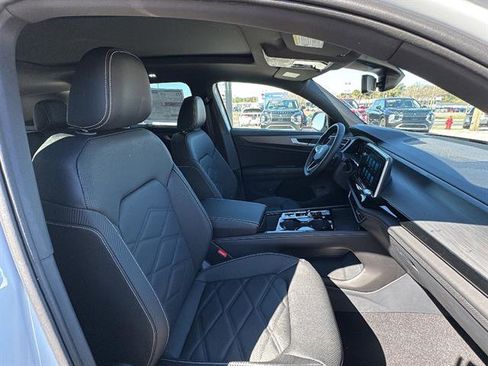 New 2026 Volkswagen Atlas Cross Sport SE FWD image 9