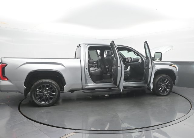 Used 2022 Toyota Tundra Platinum AWD/4WD image 50