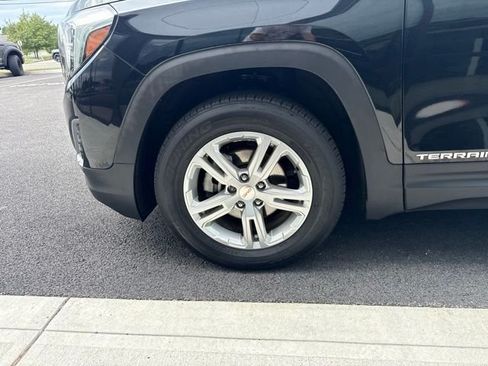 Used 2019 GMC Terrain SLE w/ Driver Convenience Package AWD/4WD image 9