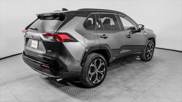 Used 2024 Toyota RAV4 XSE AWD/4WD image 8