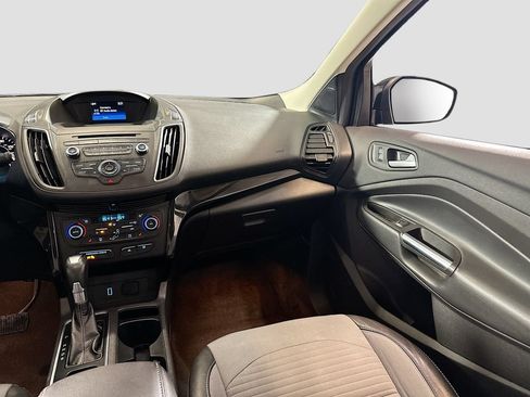 Used 2018 Ford Escape SE w/ SE Sport Appearance Package FWD image 21