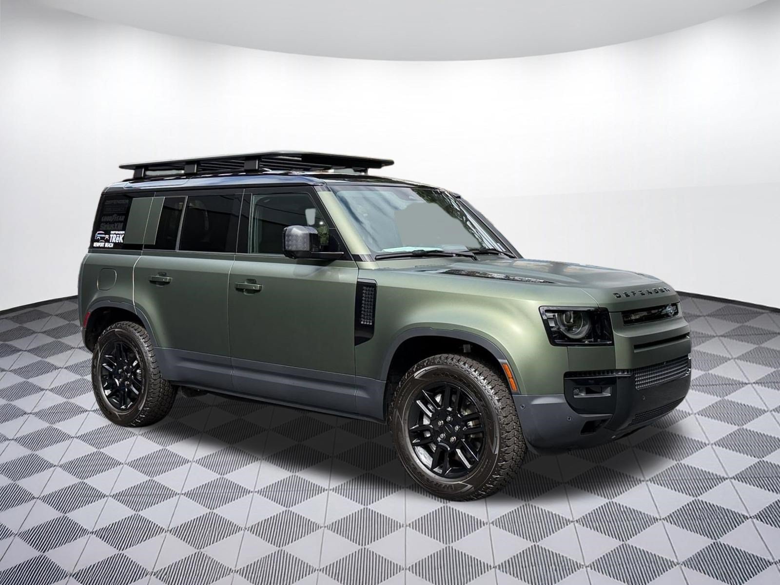 New 2026 Land Rover Defender 110 S AWD/4WD image 7