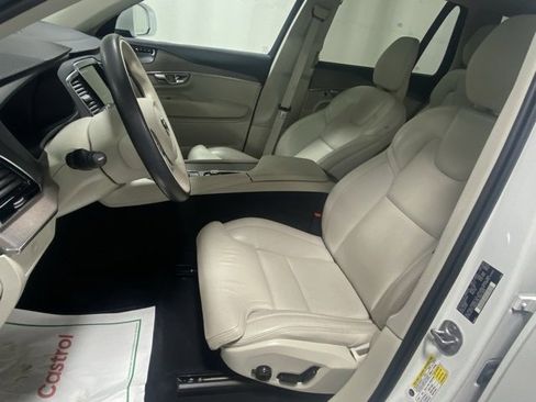 Certified 2023 Volvo XC90 B6 Ultimate image 11