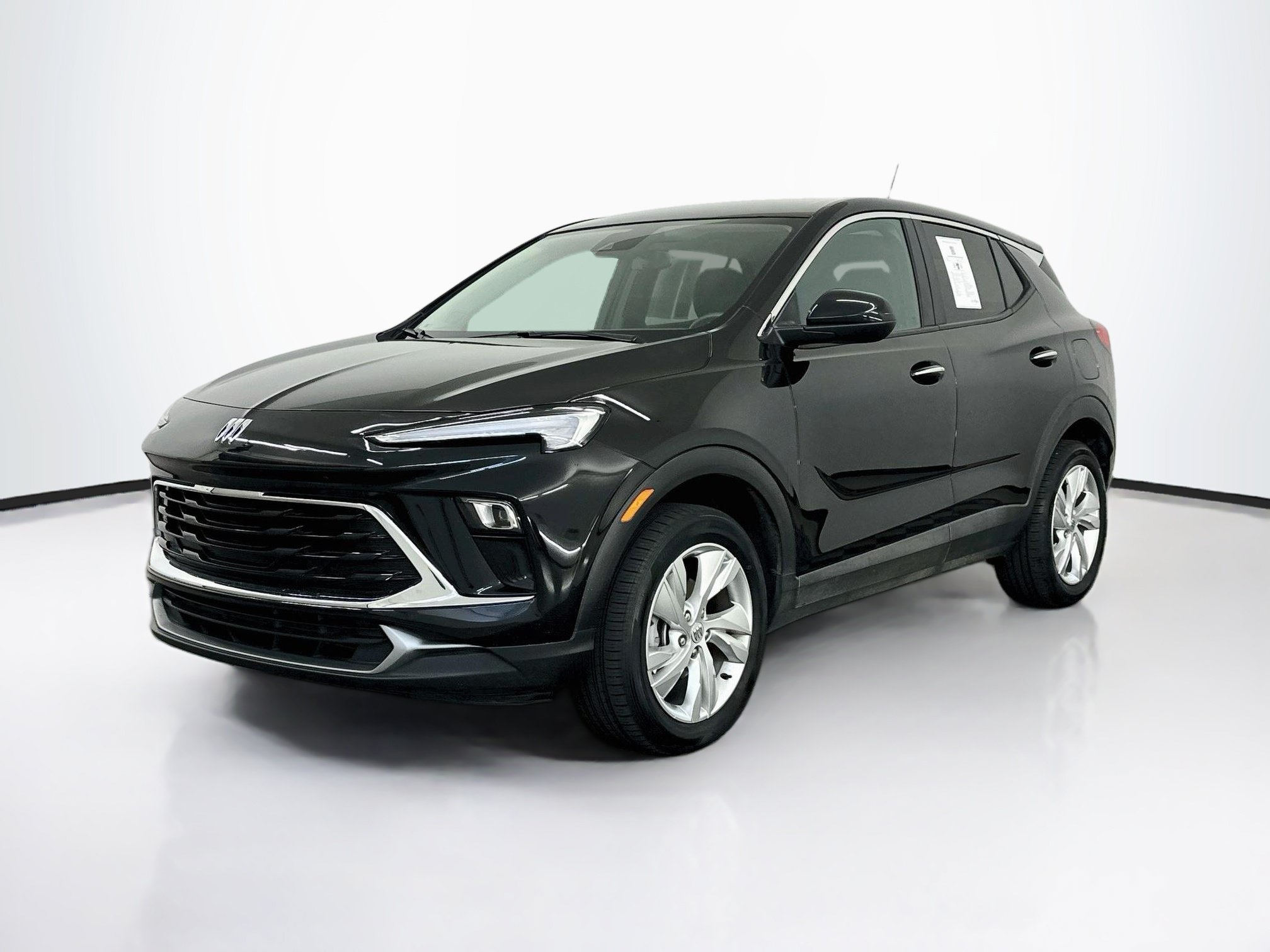 Used 2025 Buick Encore GX Preferred AWD/4WD image 3