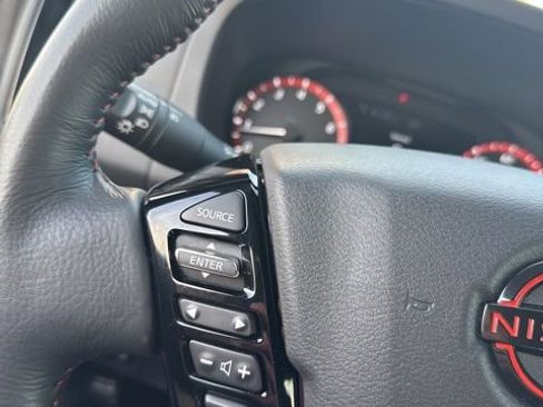 Certified 2025 Nissan Frontier PRO-4X image 29