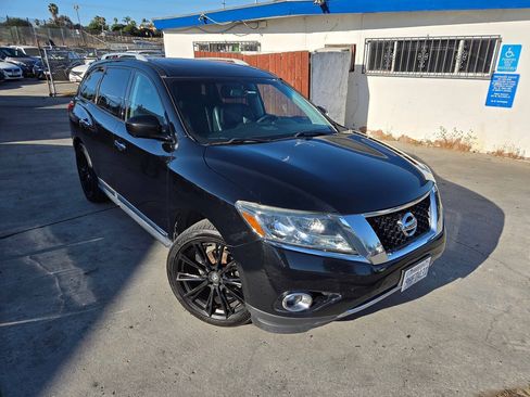 Used 2015 Nissan Pathfinder Platinum w/ Cargo Package AWD/4WD image 6