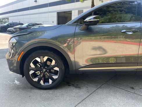 Used 2023 Kia Sportage X-Line AWD/4WD image 7