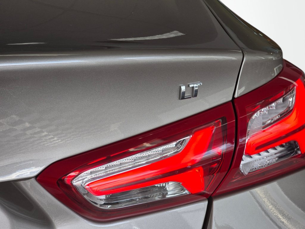 Used 2024 Chevrolet Malibu LT FWD image 15