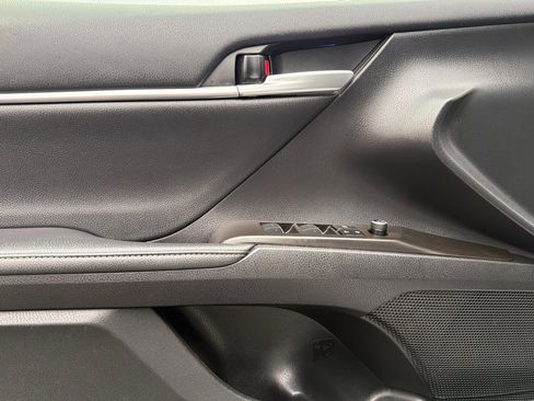 Used 2024 Toyota Camry XSE image 11