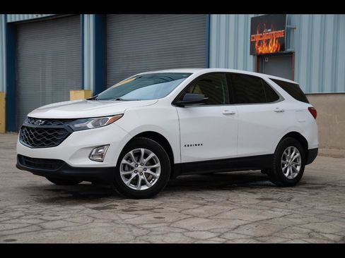Used 2019 Chevrolet Equinox LT image 1